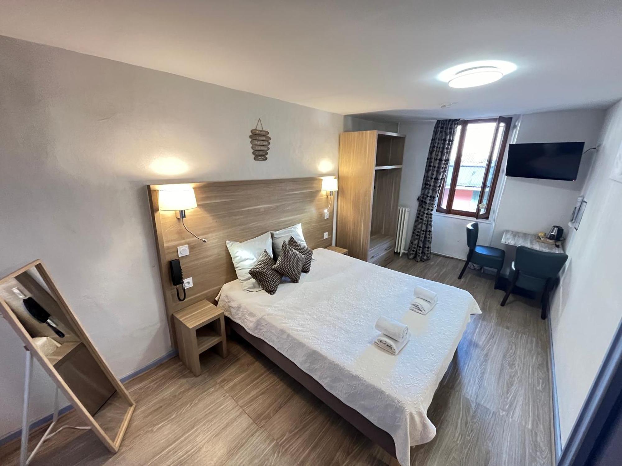 Hotel Du Cheval Blanc ברסלונט מראה חיצוני תמונה