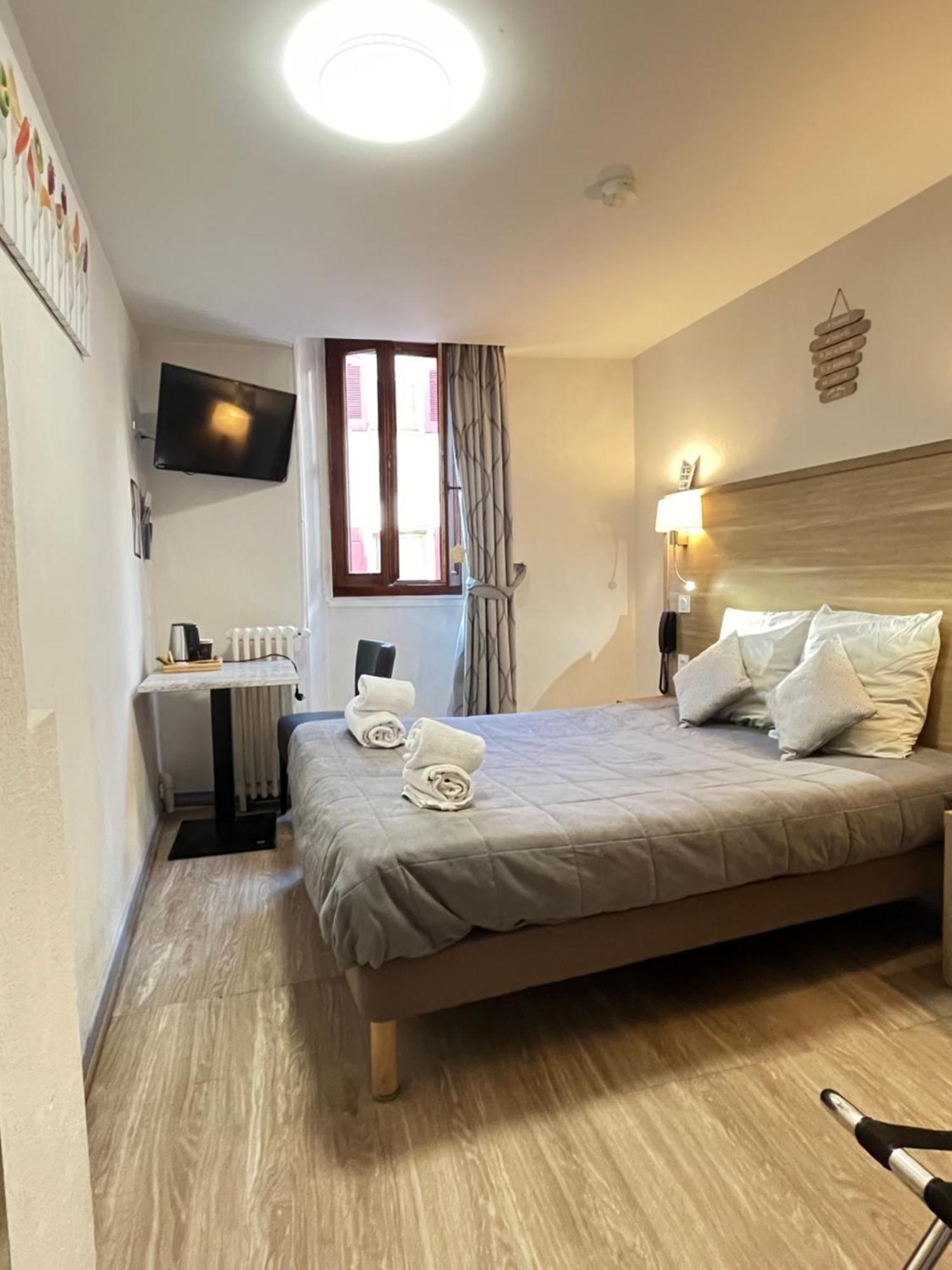 Hotel Du Cheval Blanc ברסלונט מראה חיצוני תמונה