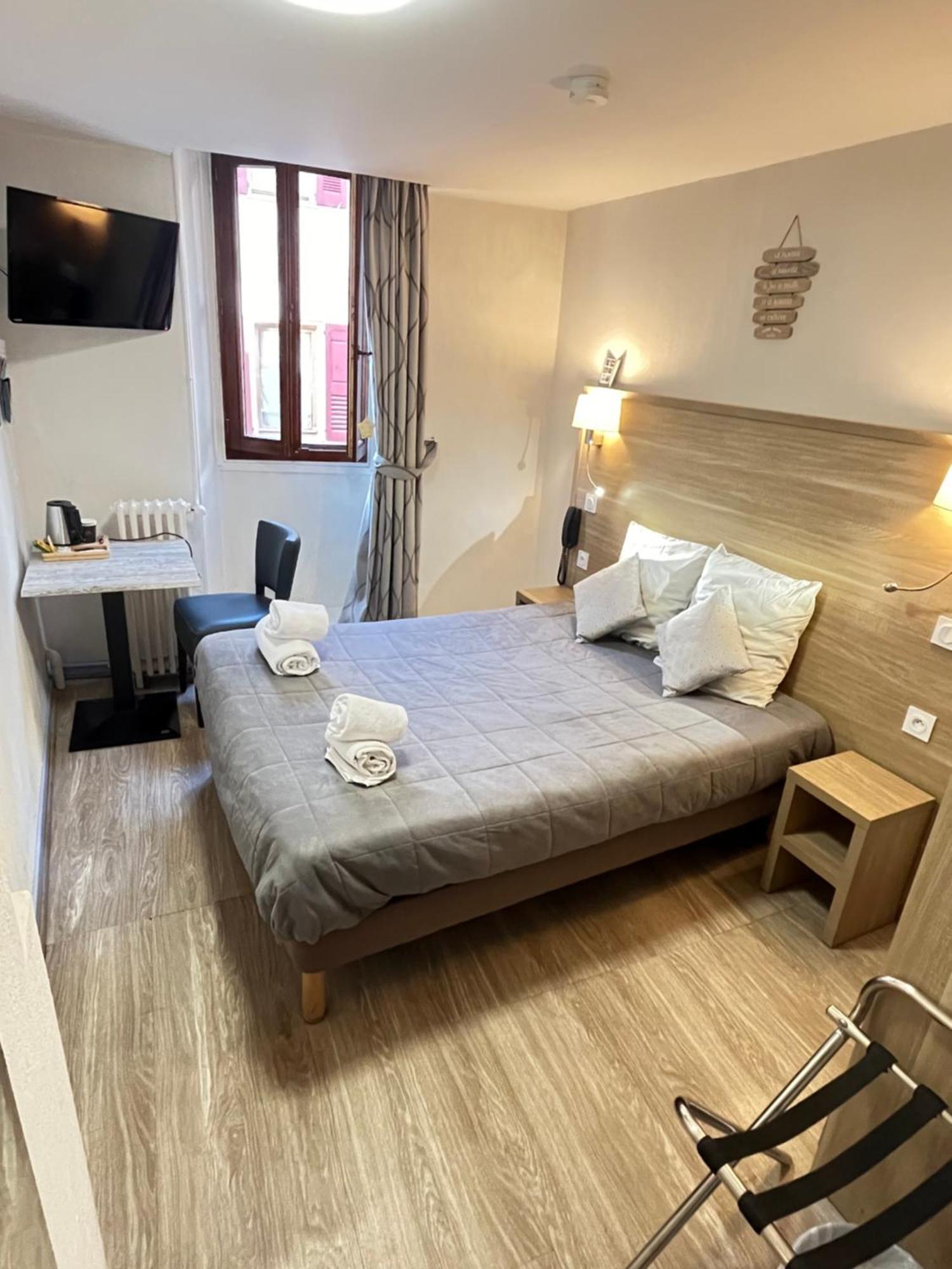 Hotel Du Cheval Blanc ברסלונט מראה חיצוני תמונה