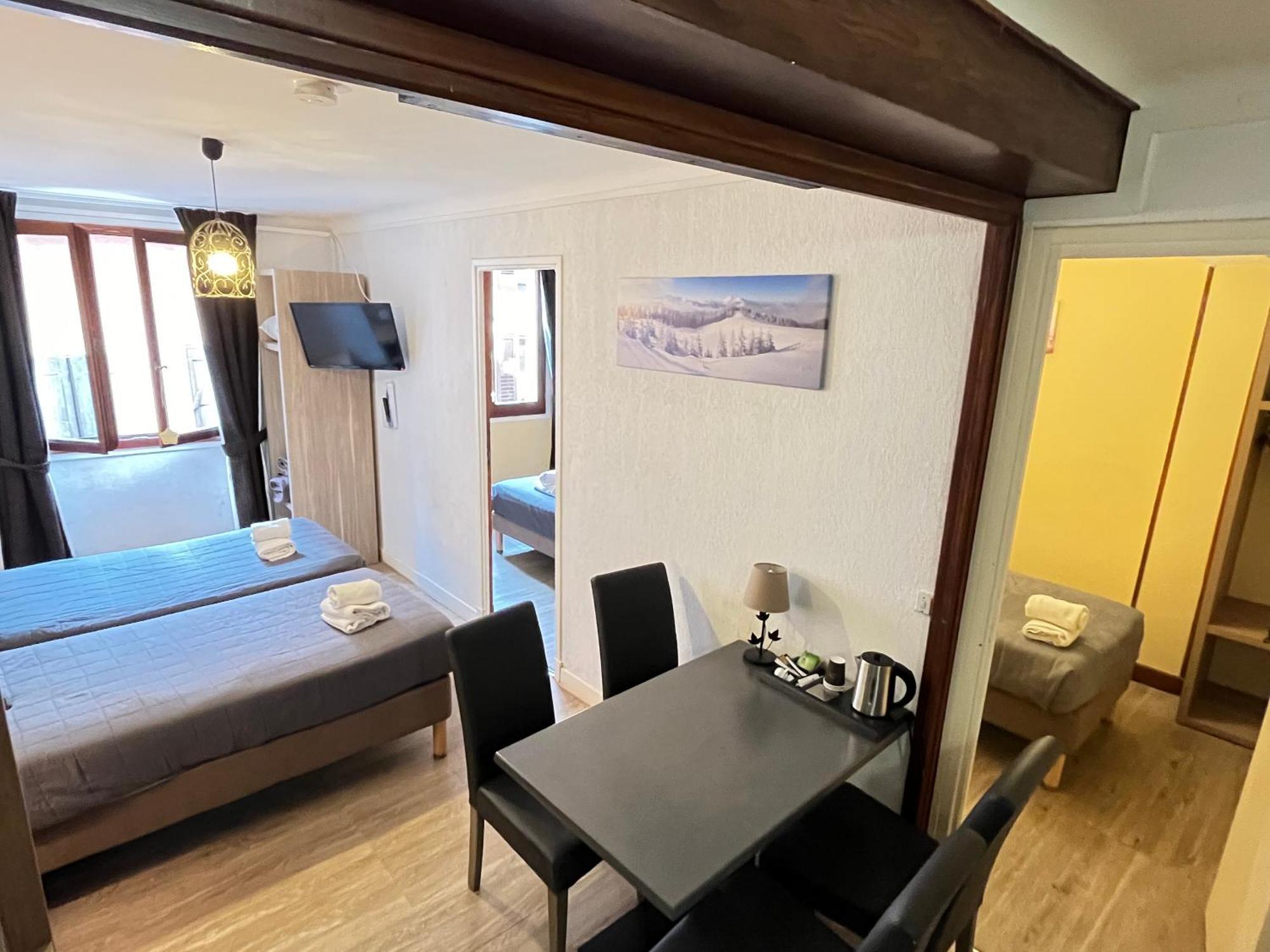 Hotel Du Cheval Blanc ברסלונט מראה חיצוני תמונה